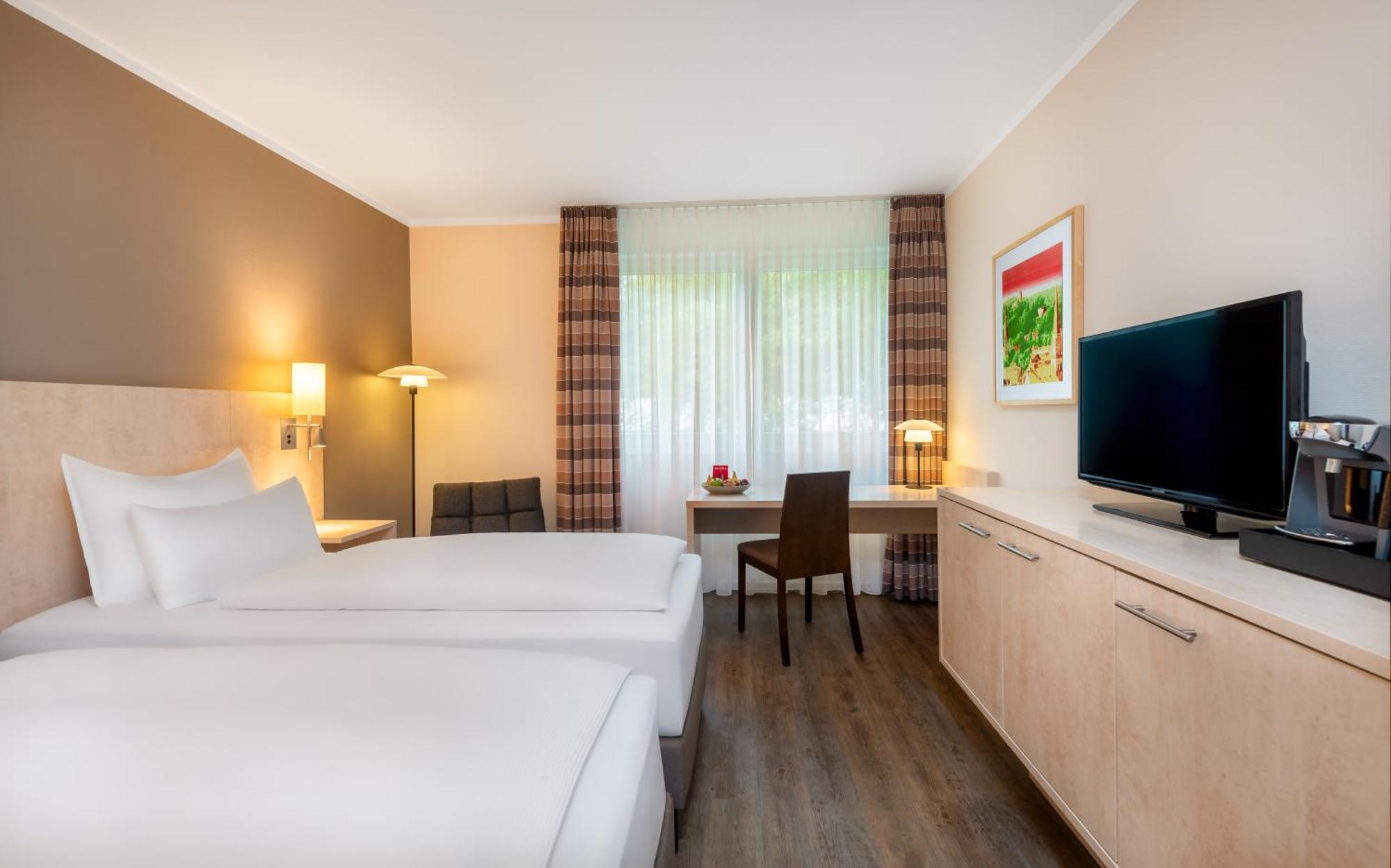 Mercure Hotel Bielefeld Johannisberg Exterior foto