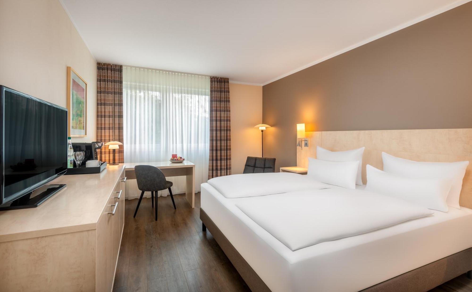 Mercure Hotel Bielefeld Johannisberg Exterior foto